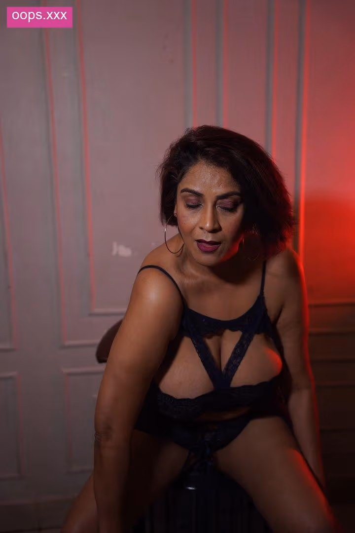 Image of Horny Famous Sexy Milf Sanchita Sajjan Leaked Nipples See-Through Pics