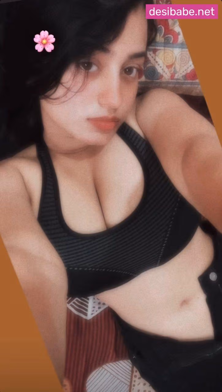 Image of Sexy Insta Influencer Tushikha Goswami Leaked Private App Showing Big Boobs Nude Pics